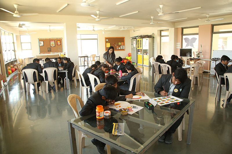 arty crafty studio