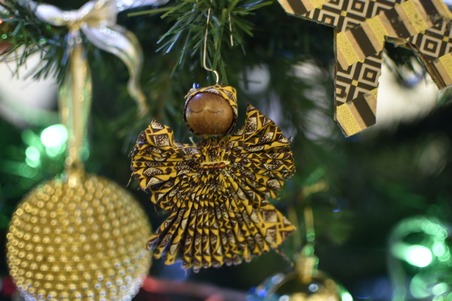 christmas ornaments around the world