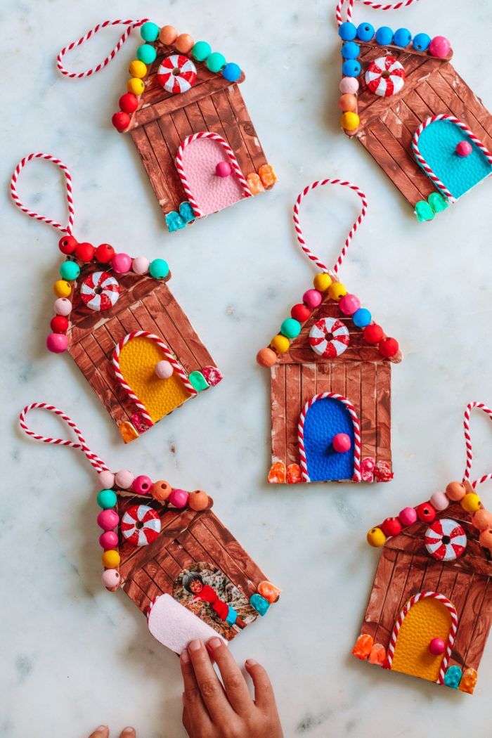 40 Best Christmas Crafts Kids Can Easily Make in 2023