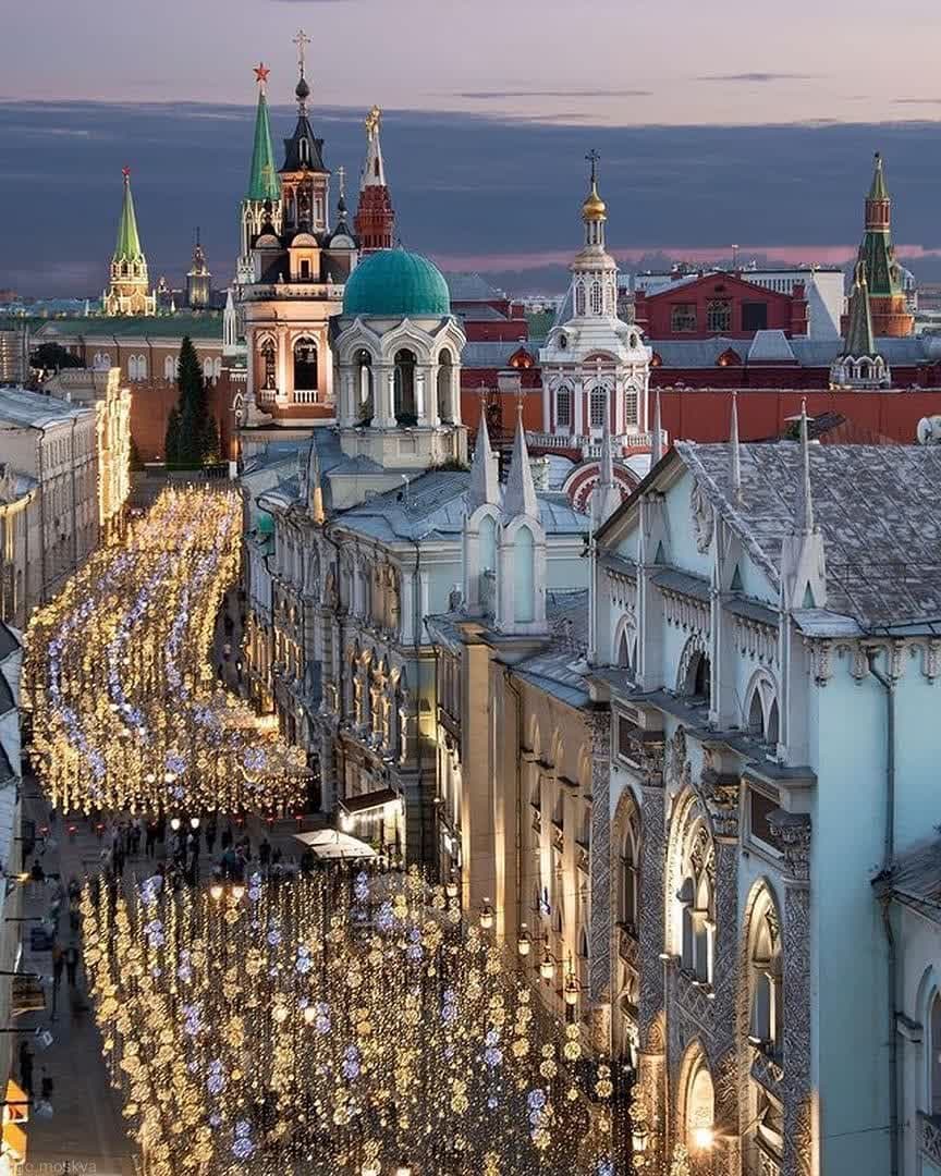 59 Christmas Scenes around the World ...