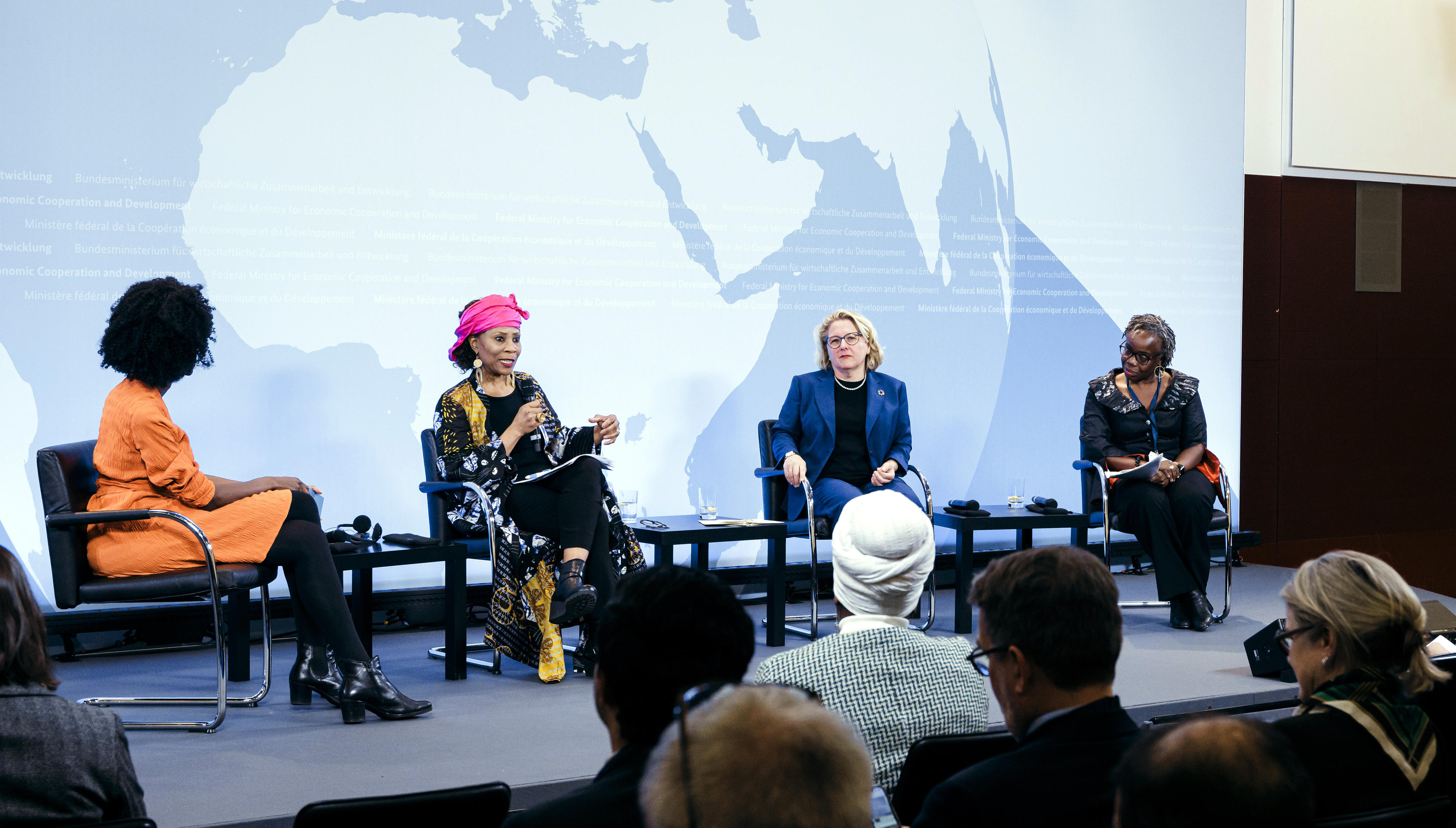 Colonialism and addressing the past | BMZ