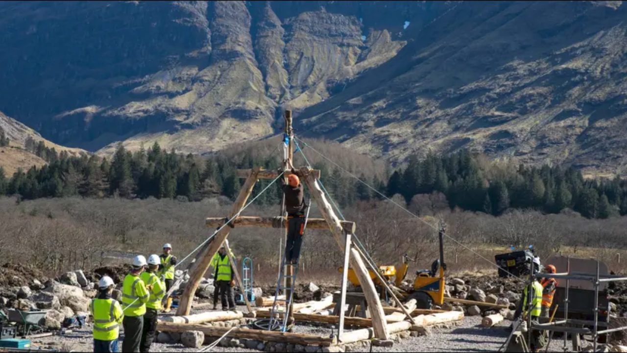Work begins on building 17th century house in Glencoe | STV News