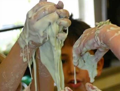 Oobleck - The Cornstarch And Water Experiment - ScienceBob.com
