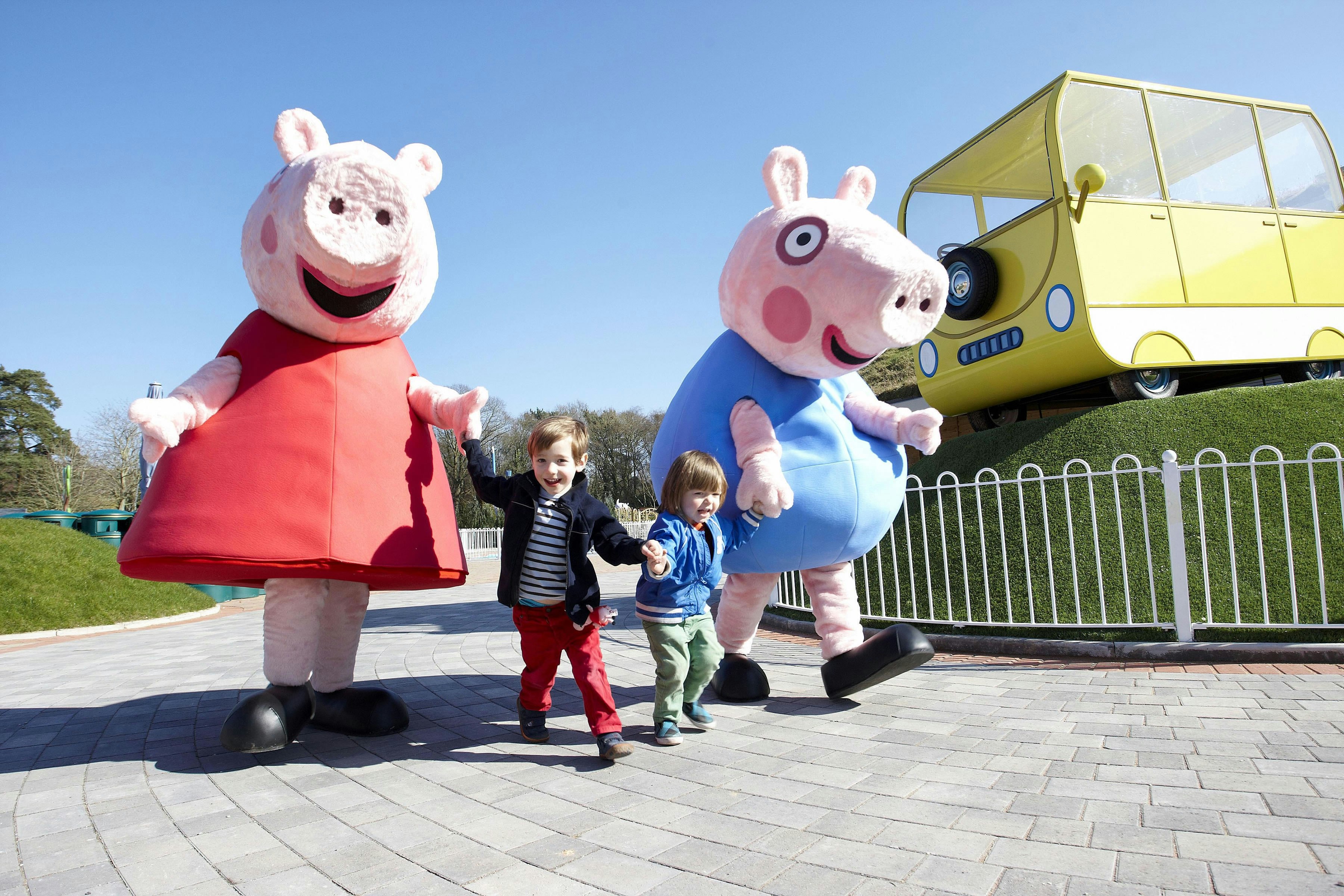 Paultons Family Theme Park Break | Offers | Macdonald Hotels