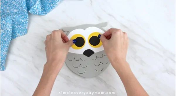 Handprint Snowy Owl Craft For Kids [Free Template]