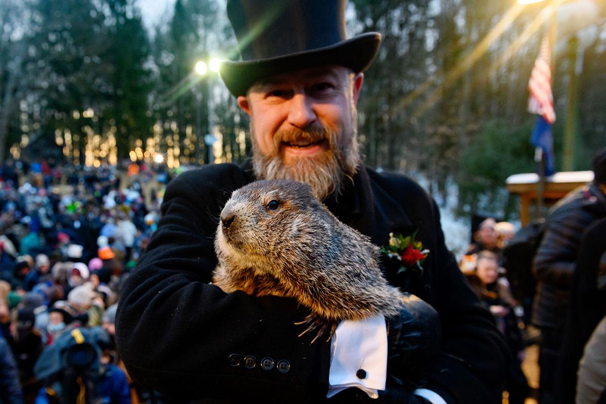Groundhog Day 2022: Punxsutawney Phil sees his shadow | News ...