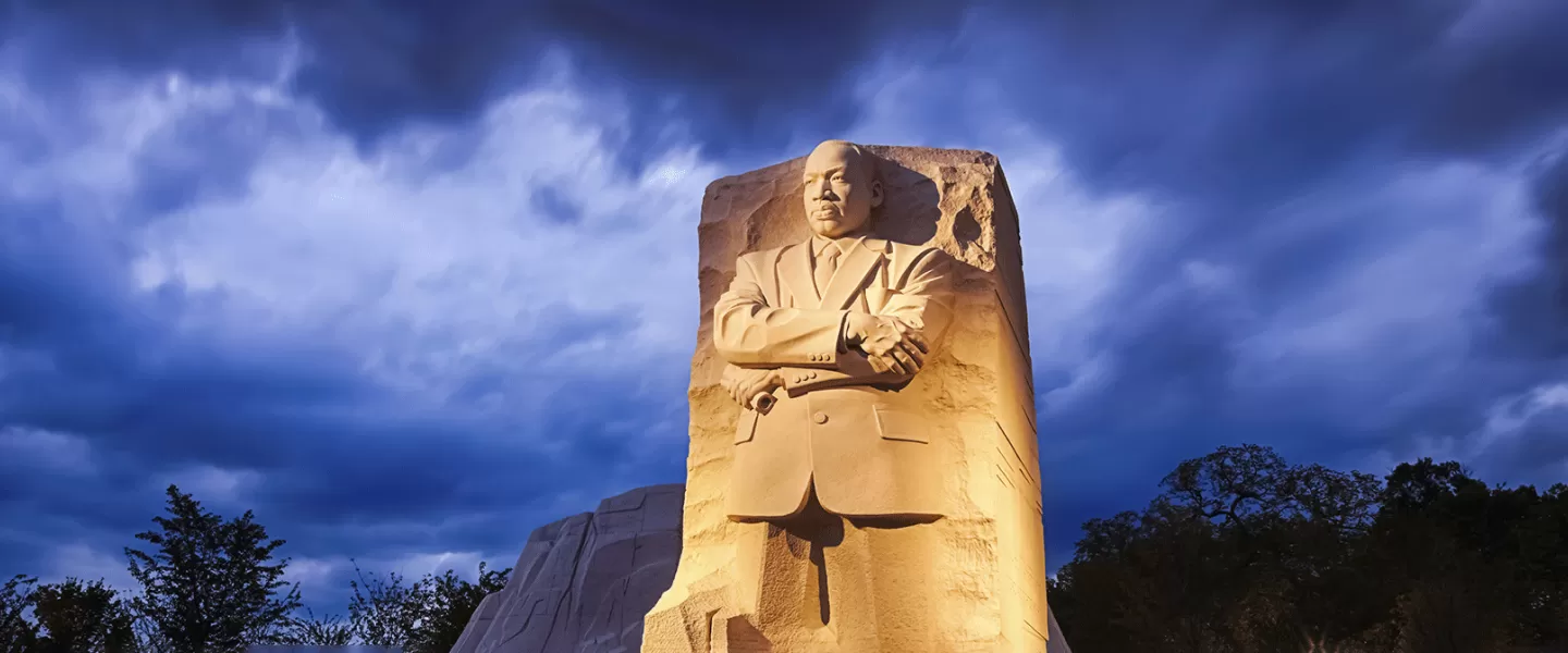 martin luther king statue