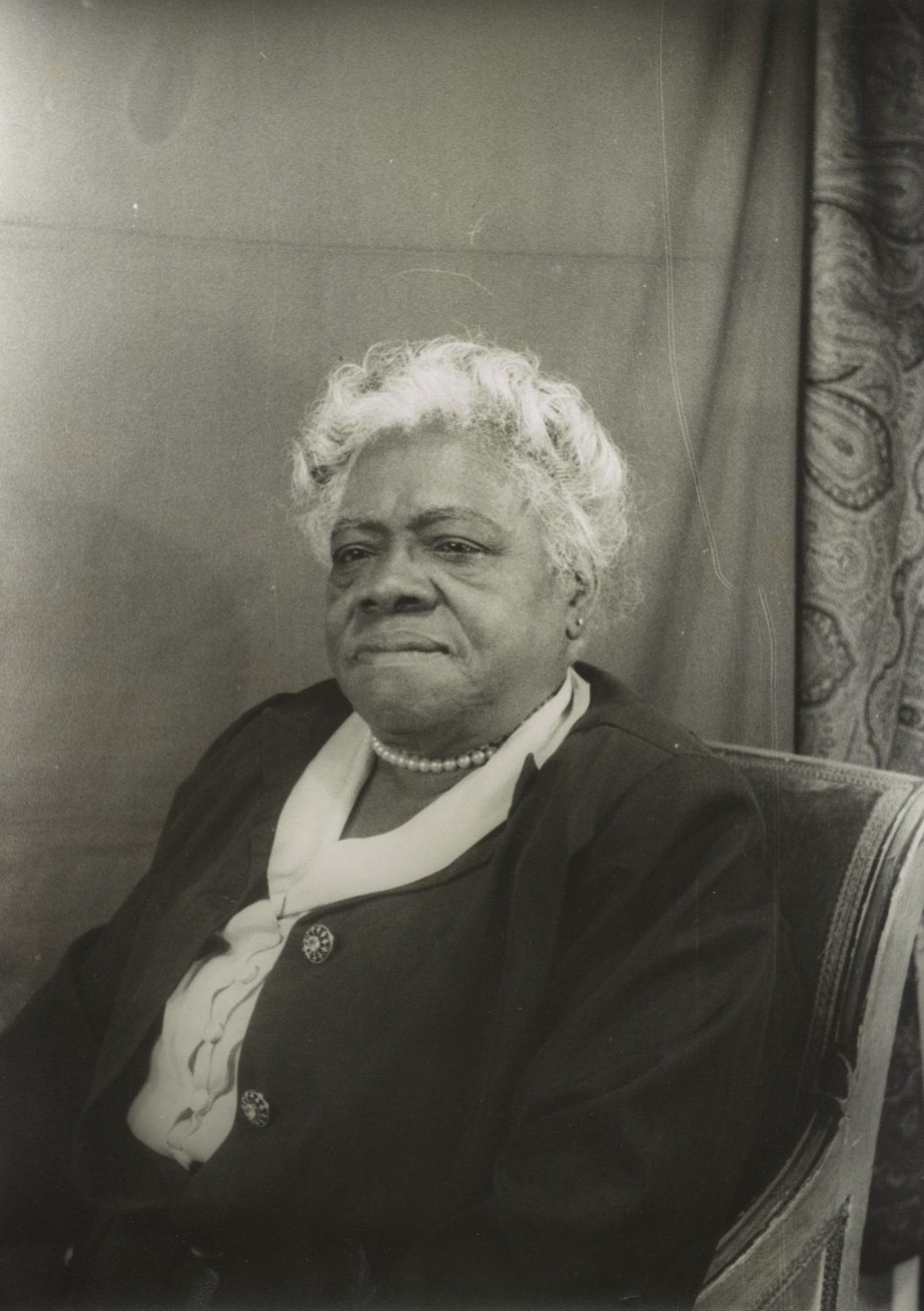 Life Story: Mary McLeod Bethune, 1875-1955 - Women &  the American ...