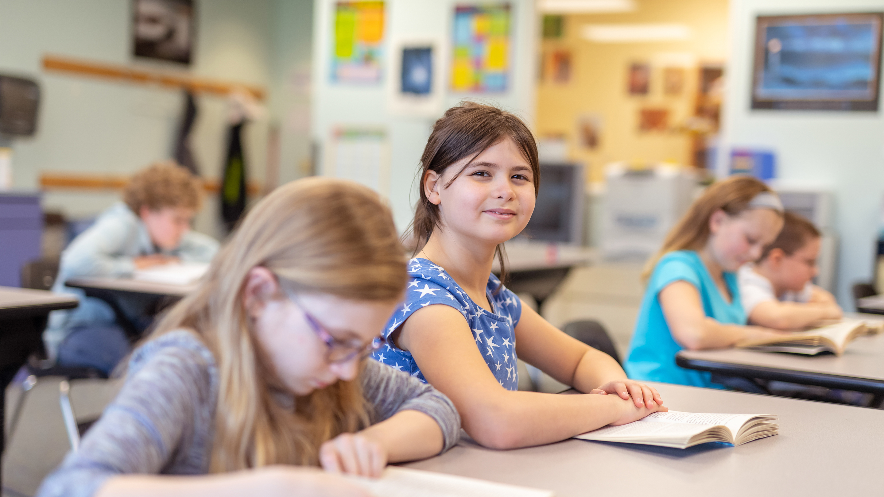 5 Must-Haves for Your Middle School Classroom Library | Edutopia