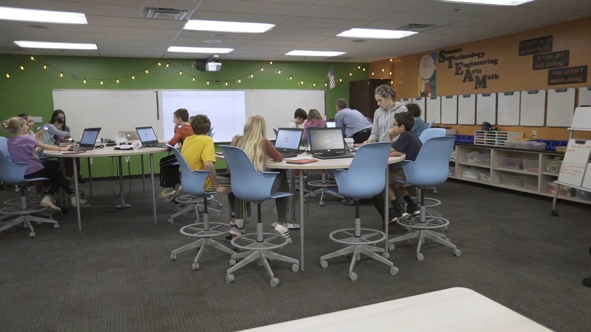 Boyce Middle School New Mobile Classroom - Steelcase