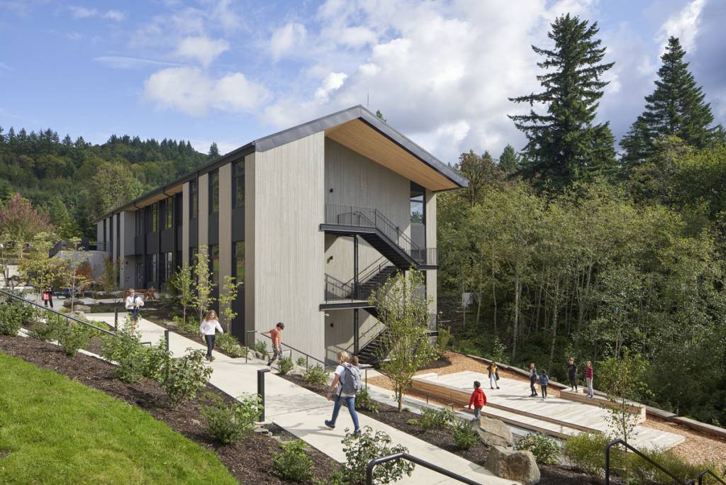 Portland school harmonizes with nature for elevated learning ...