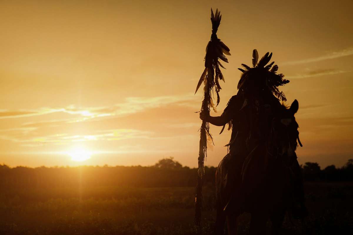 Diskriminierung: Indianer, Indigene, Native Americans - was ist ...