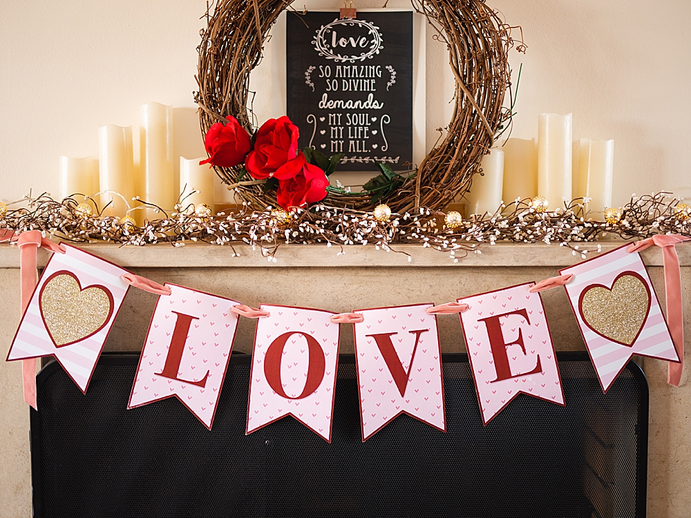 Valentines Day Banner {FREE PRINTABLE} - Six Clever Sisters