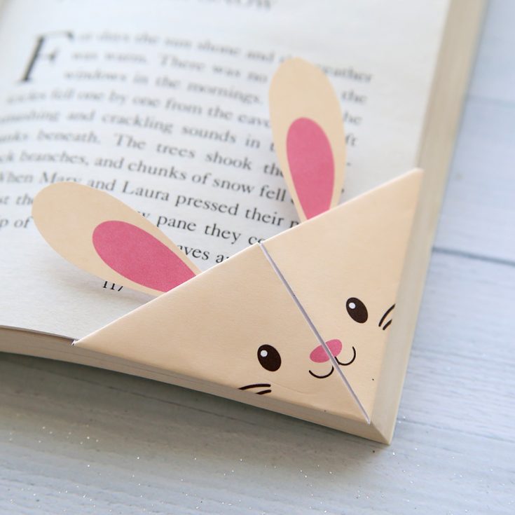 Make an Easy Origami Corner Bookmark with Paper - The Birch Cottage