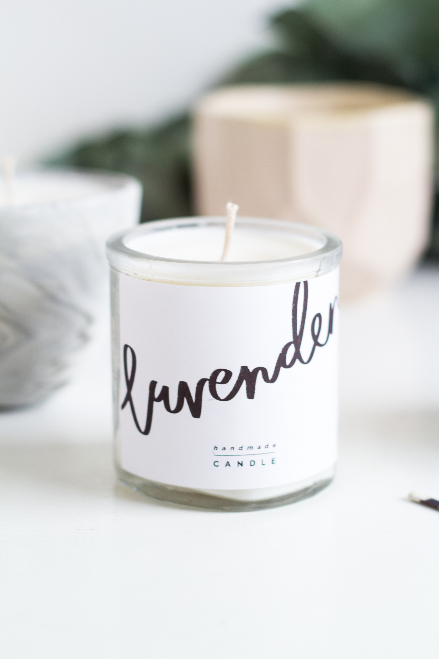 DIY Scented Candle Gifts &  Free Printable labels | Fall For DIY