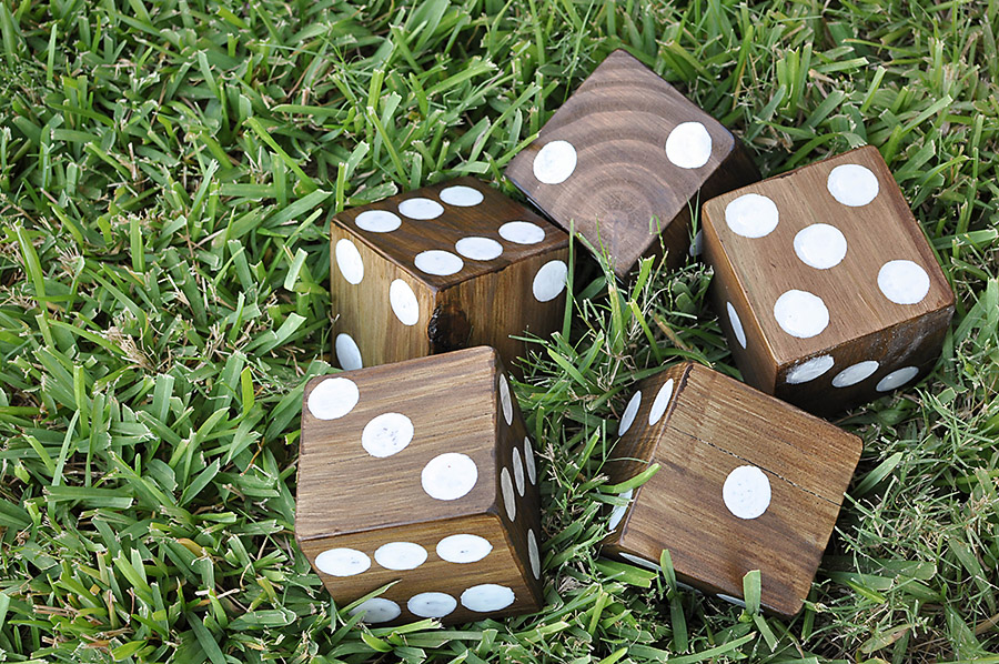 How to Make Giant Yard Dice + Free Printable Yardzee! - Our ...