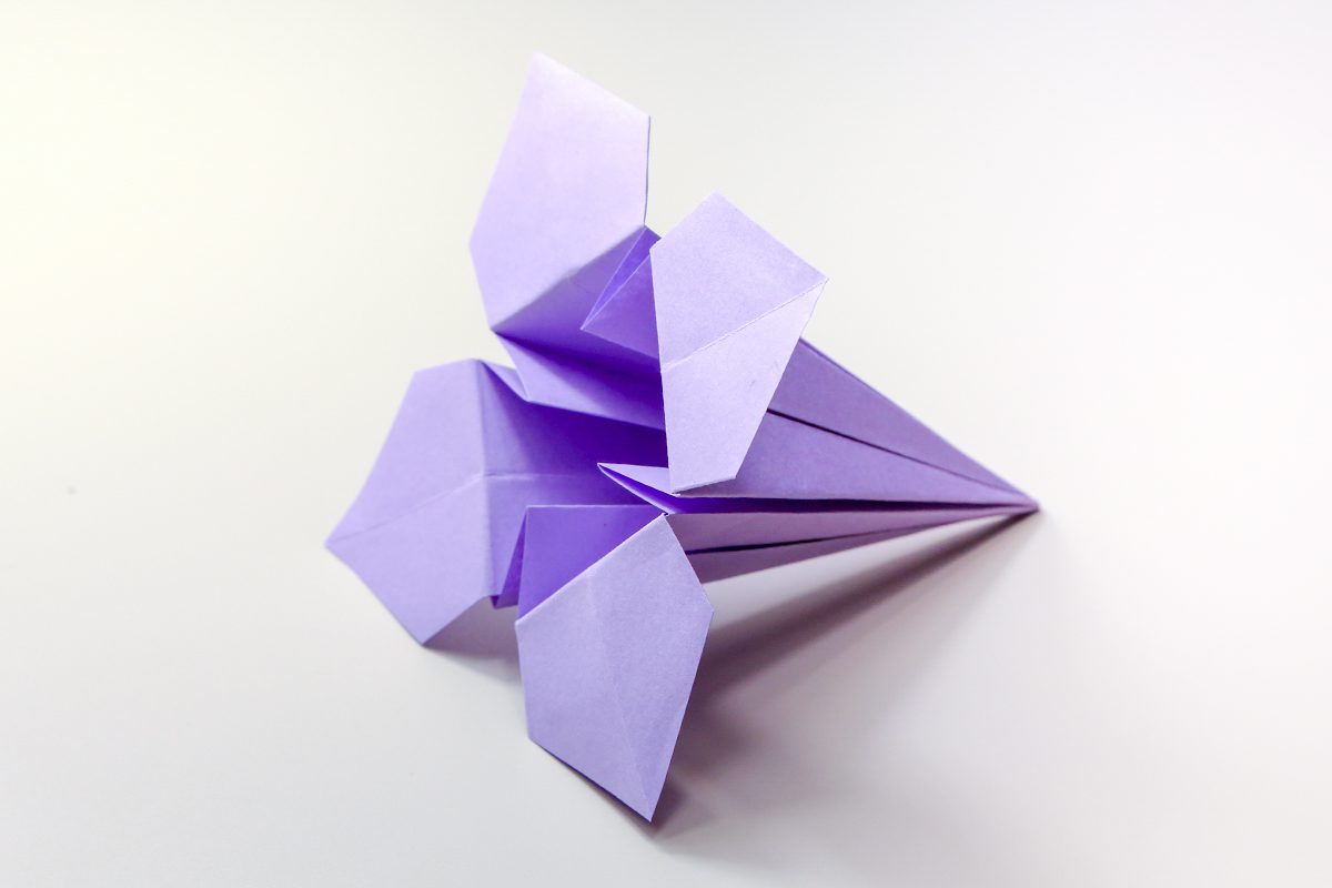 printable origami lily instructions
