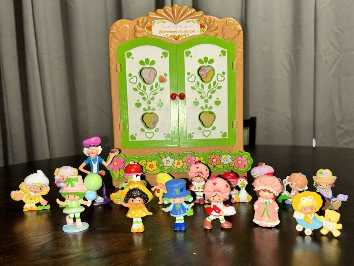 printable paper dolls strawberry shortcake