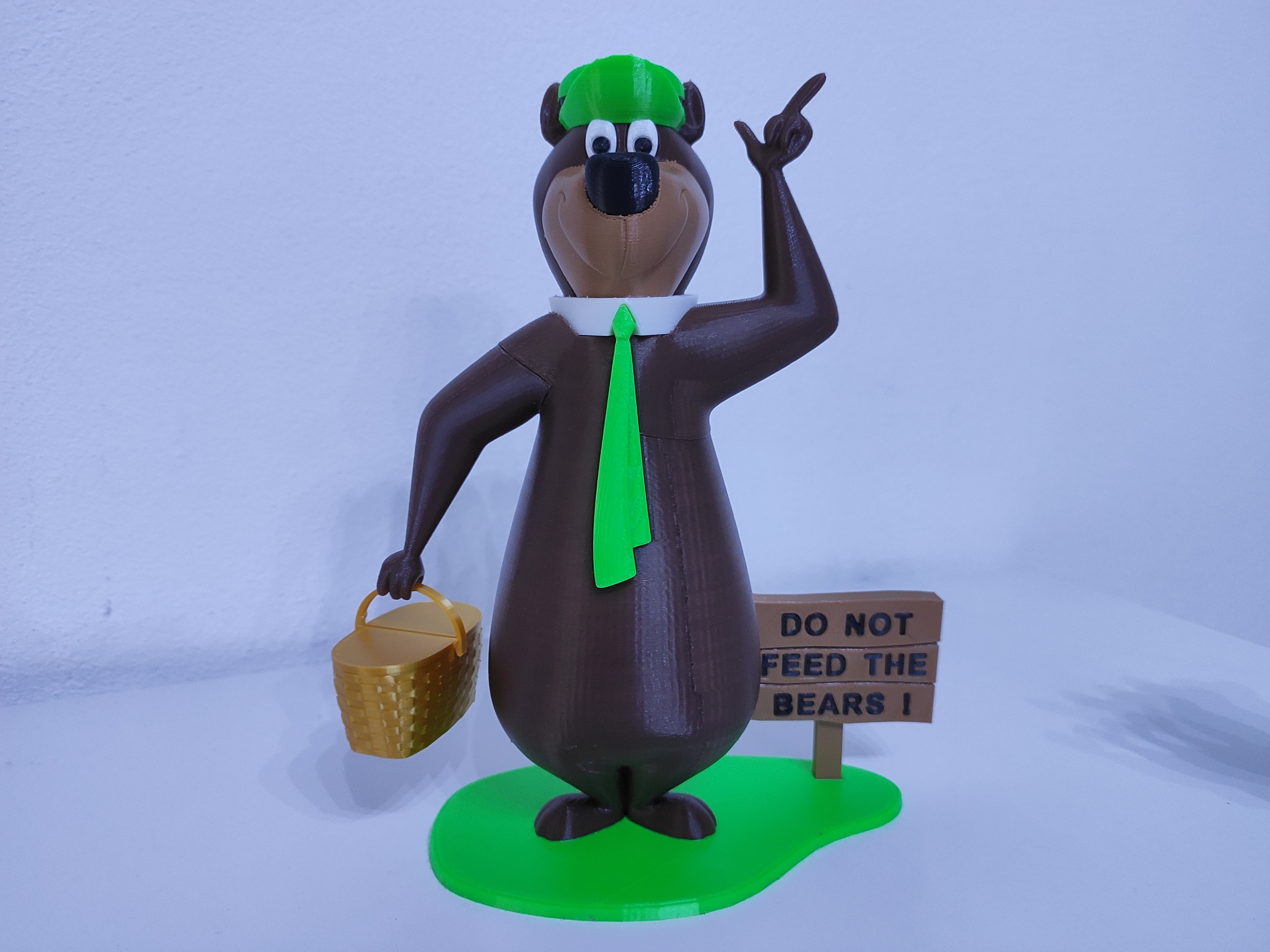 printable pictures of yogi bear