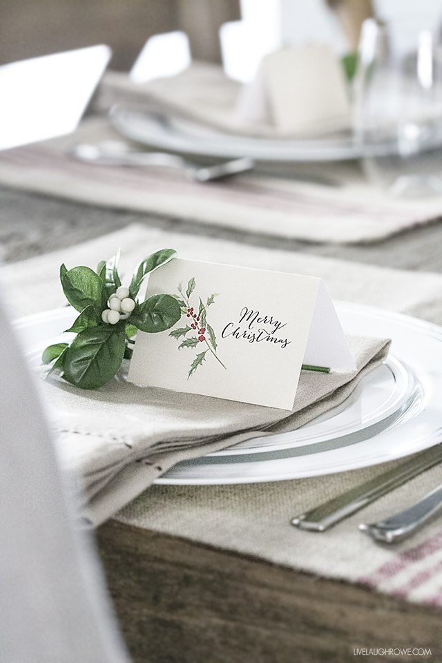 Simple Rustic Christmas Tablescape | Printable Place Card - Live ...