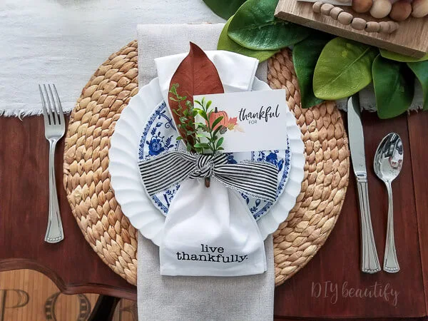 Thanksgiving Dining Room with Copper Accents and FREE Printable ...