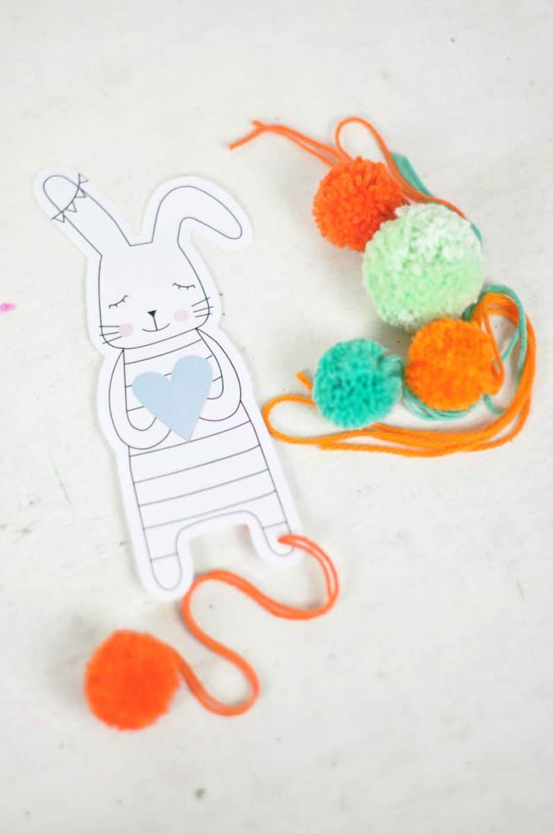 FREE PRINTABLE BUNNY HOLDING HEART BOOKMARK