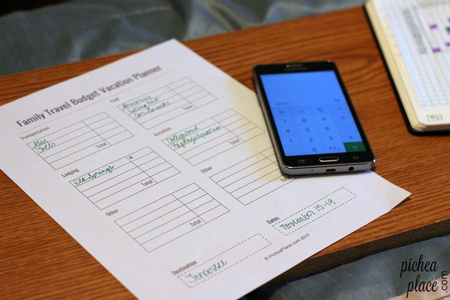 3 Easy Ways to Save Money on Family Vacation | FREE Printable ...