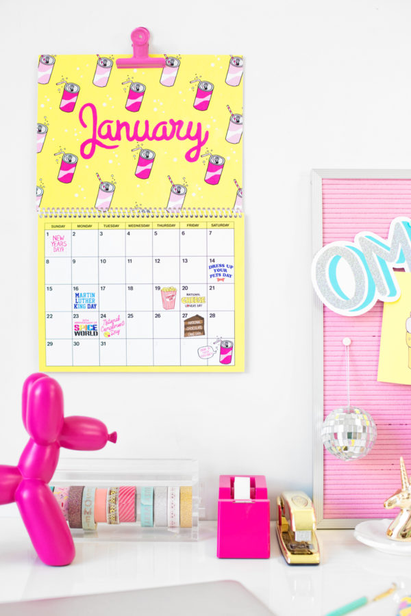 Free Printable 2017 Wall Calendar!!!! - Studio DIY