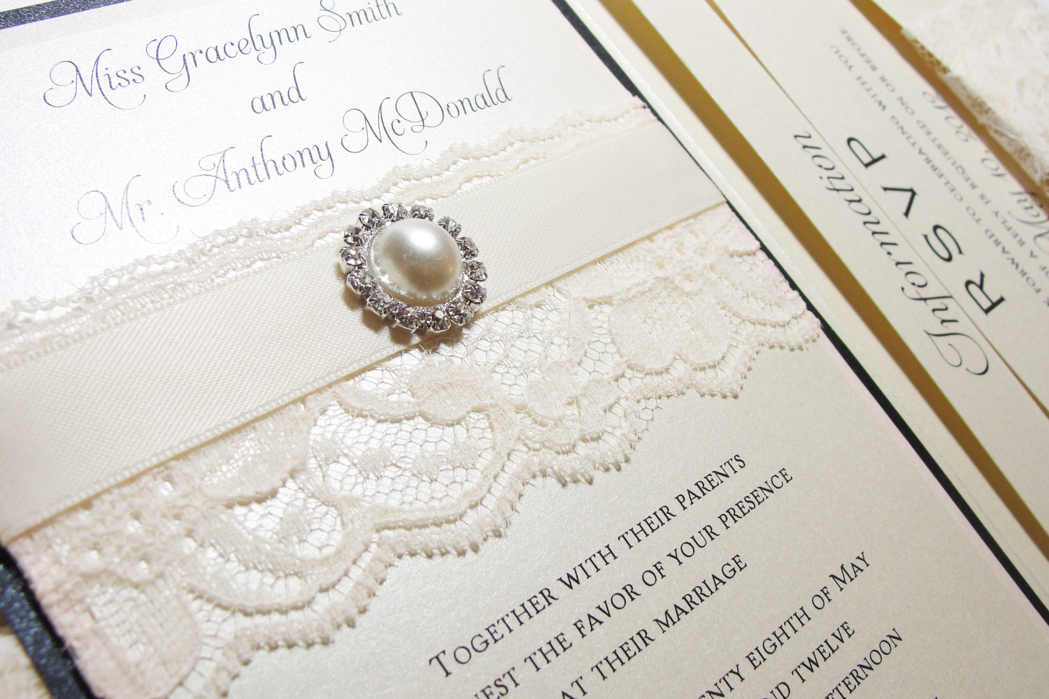 Invitation Queen, Flowers &  Decor - Durban North