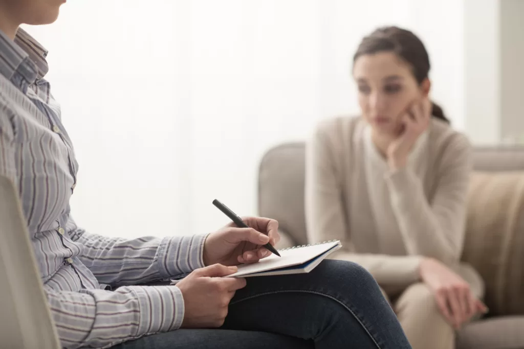 Whats the Difference Between a Social Worker &  Psychotherapist?