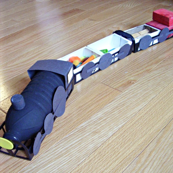 Best Train for Kids to Make with Recyclables » Preschool Toolkit