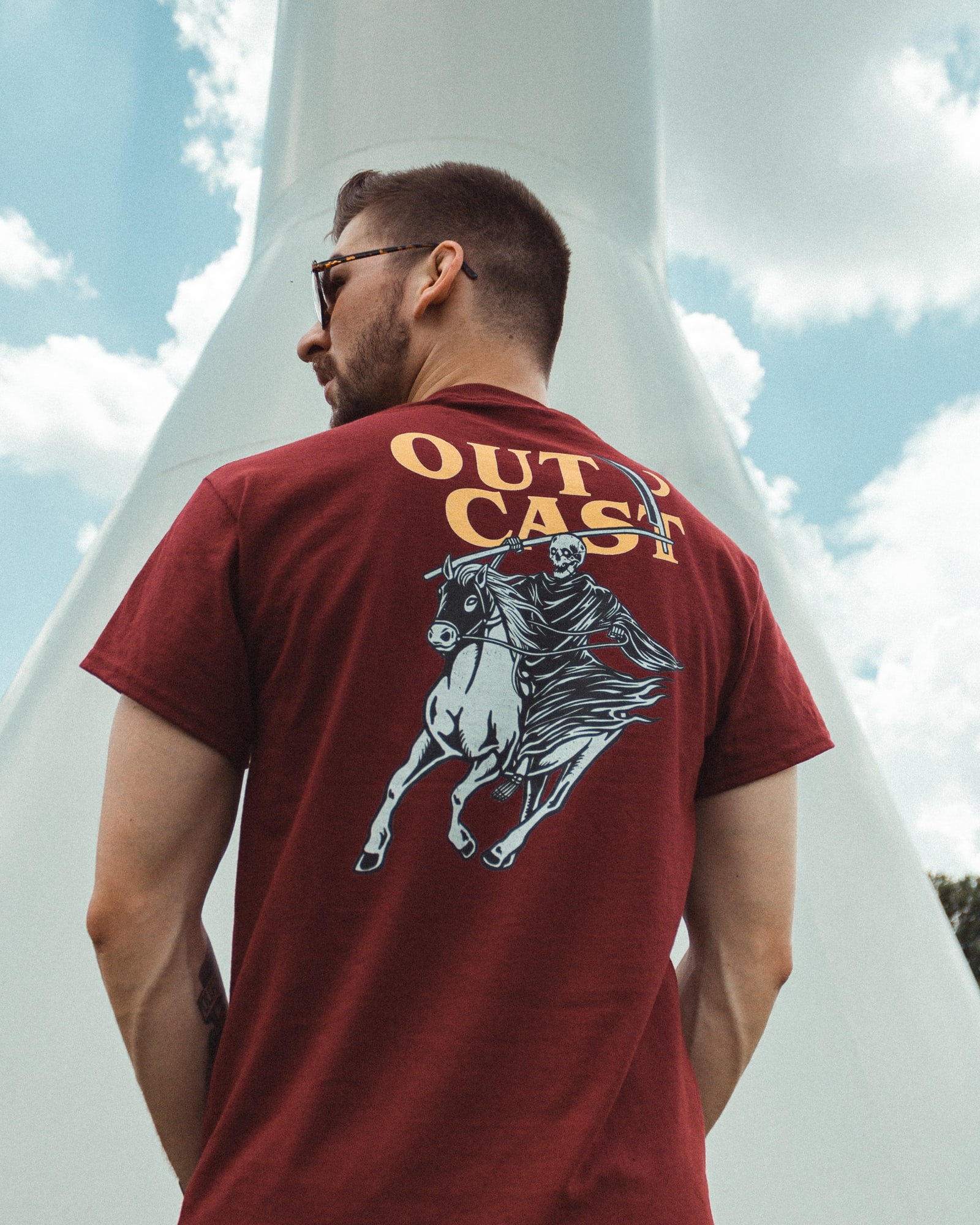 T-shirt Printing Techniques: Screen vs Vinyl - Ultimate 2023 Guide