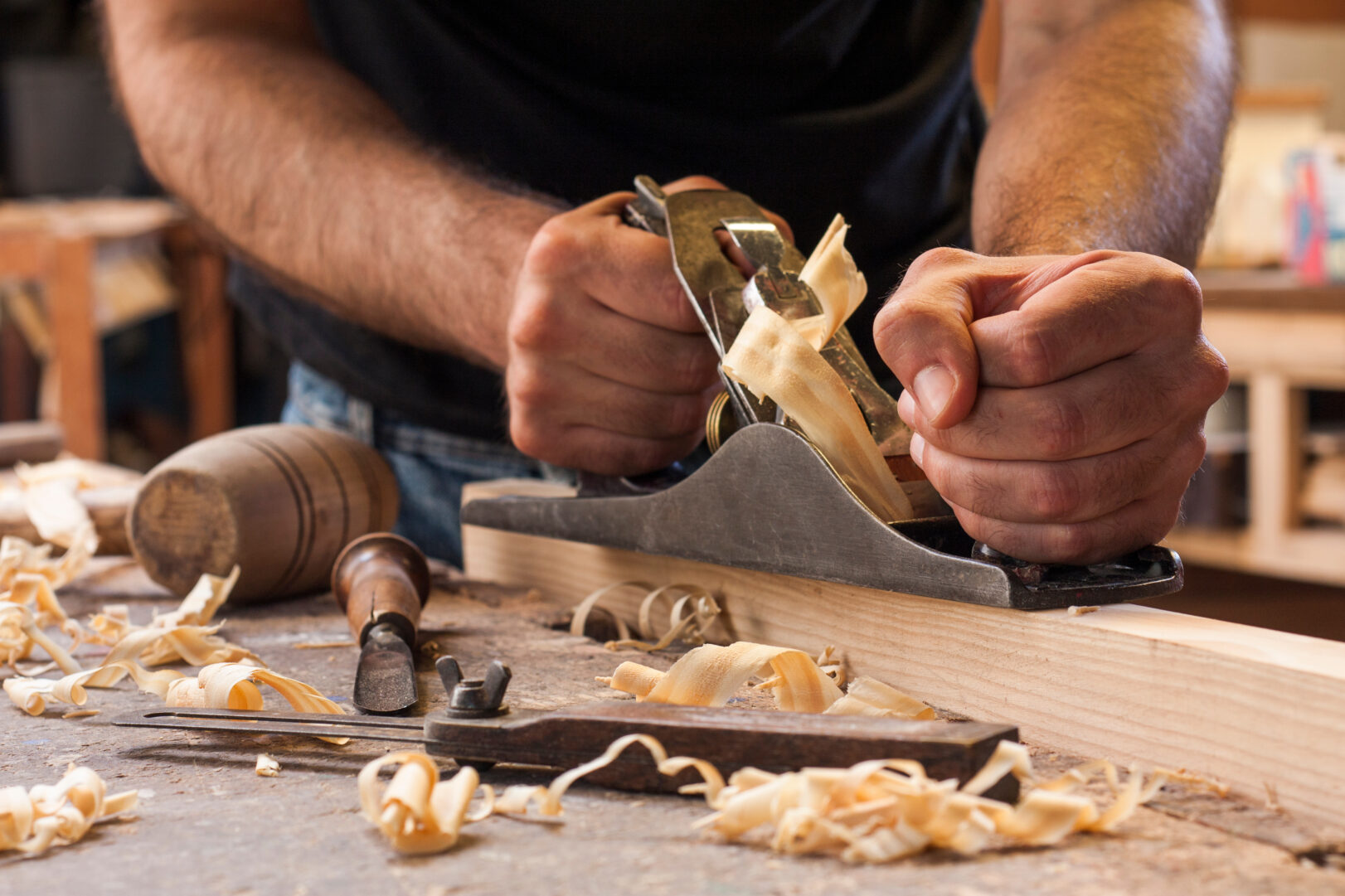 Woodworking 101: A Comprehensive Beginners Guide (2024)